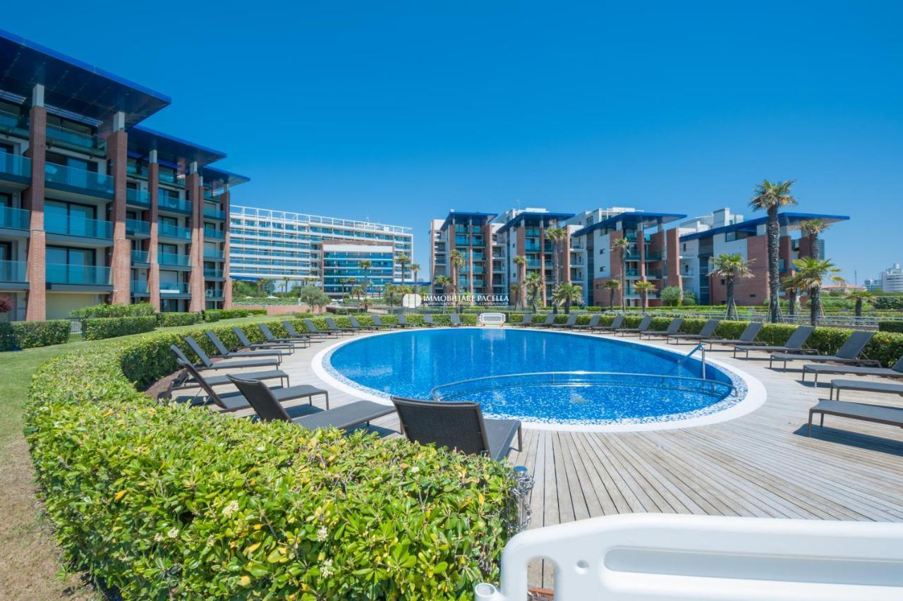 Residence Frontemar Immobiliare Pacella Lido di Jesolo Exterior photo