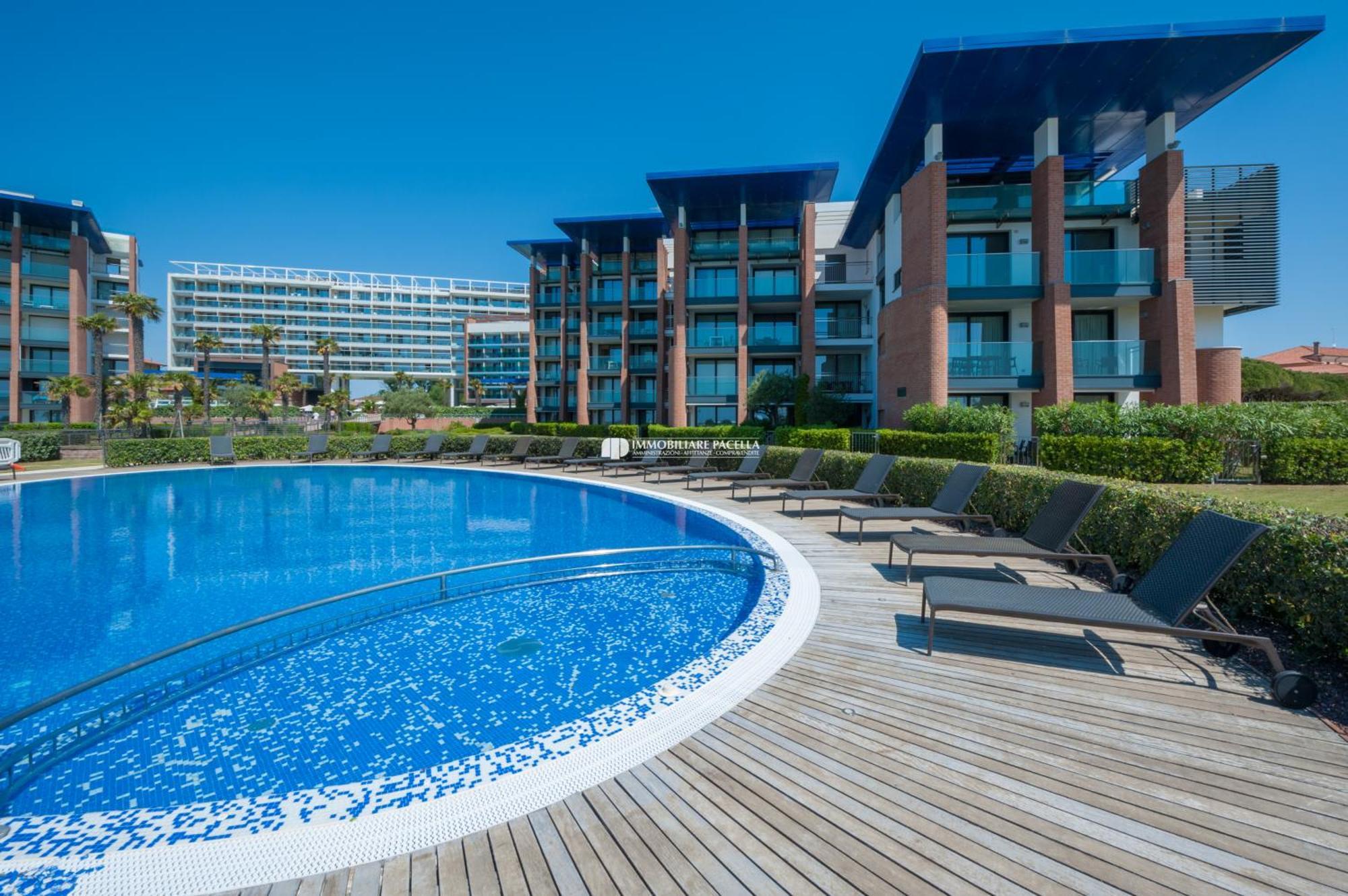Residence Frontemar Immobiliare Pacella Lido di Jesolo Exterior photo